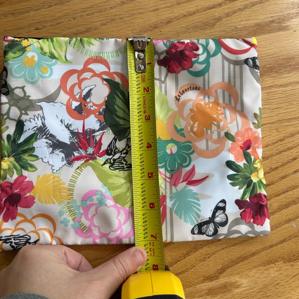 LeSportsac Tropical Floral Cosmetic Bag Pouch Butterfly Bird Print 9”x7” - Picture 6 of 6